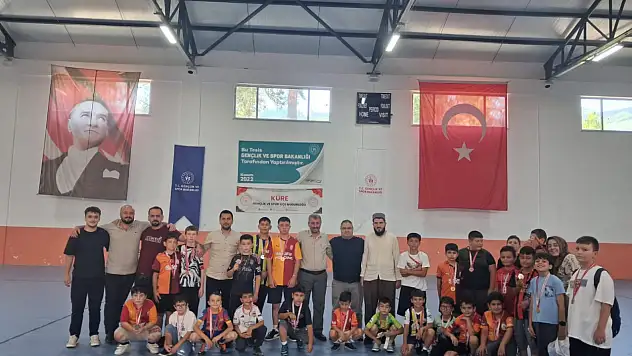 Futsal Turnuvasında Buluştular