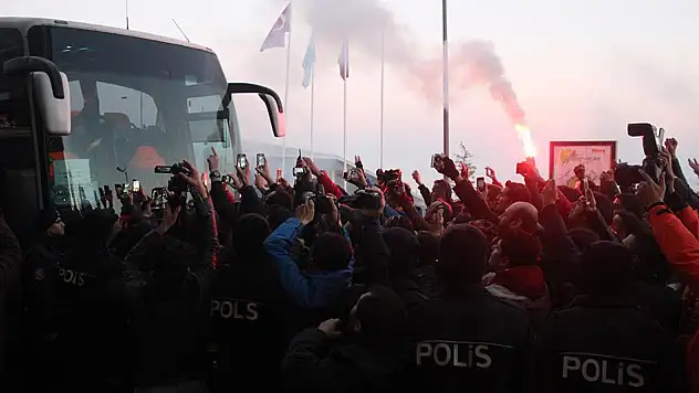 Galatasaray'a coşkulu karşılama