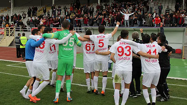 Galibiyet taraftarla kutlanır