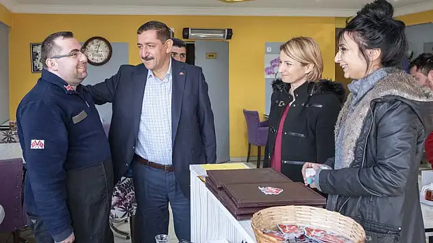Galip Vidinlioğlu, esnafları ziyaret etti