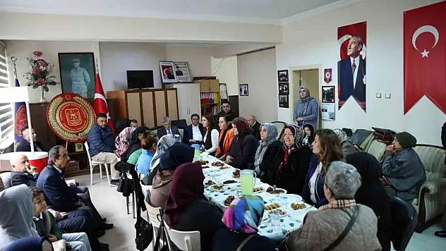 Gaziler Derneği'nden Anneler Günü'nde Anlamlı Buluşma