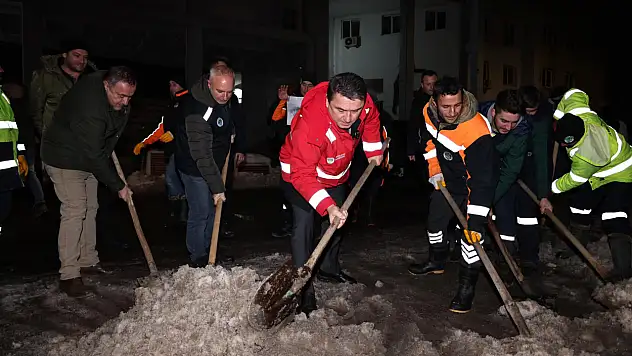 Gece Boyunca Çalışmalar Devam Etti