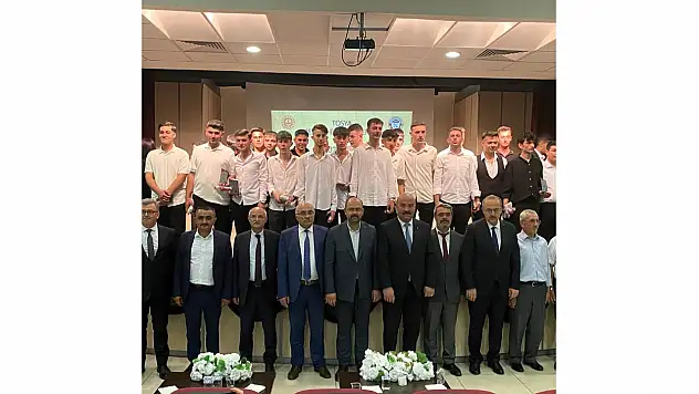 Geleceğin Ustaları Belgelerini Aldı