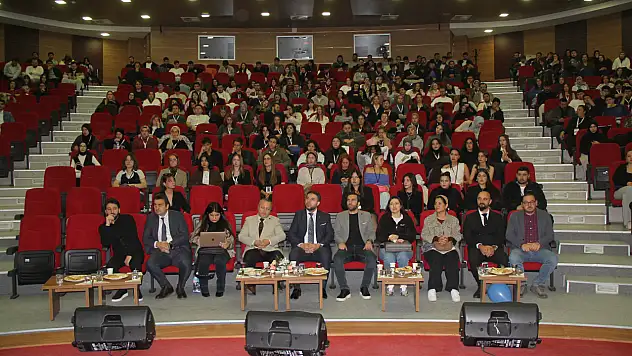 Geleceğin Veterinerleri VetCon Kongresinde Buluştu