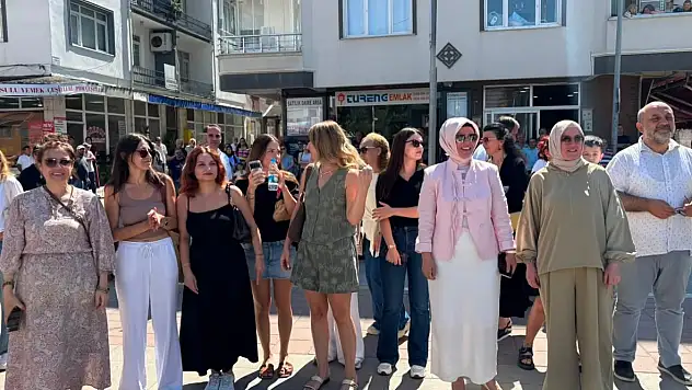 Genç Çiftin Mutluluğuna Ortak Oldular