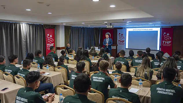 Genç Hakem Semineri Ankara'da Gerçekleştirildi