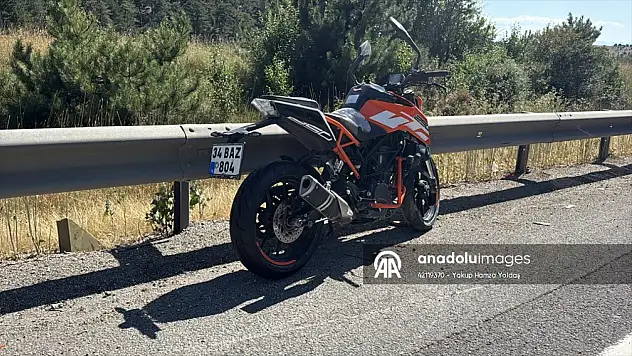 Bolu'da Bariyere Çarpan Motosikletin Sürücüsü Yaralandı