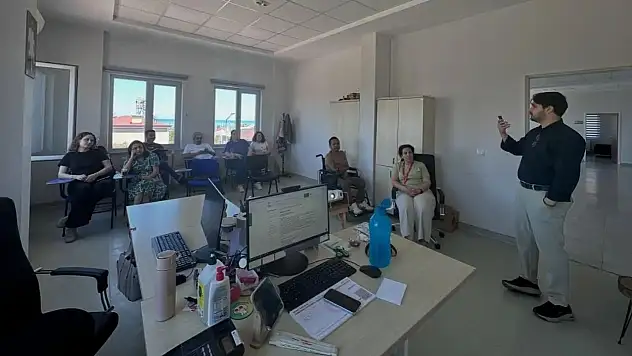 Gerze'de sağlık personeline hizmet içi eğitim