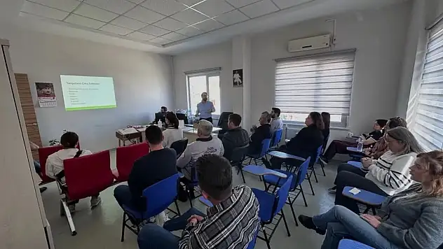 Gerze'de Sağlık Personeline Yangın Ve Afet Bilinci Eğitimi
