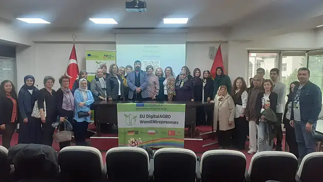 Girişimcilik ve Online Pazarlama Anlatıldı