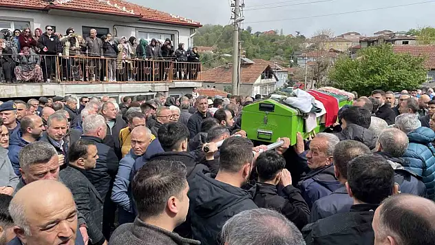 Hayatını Kaybeden Öğretmen Son Yolculuğuna Uğurlandı