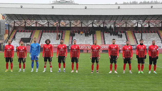 GMG Kastamonuspor-İskenderun maçında ilk 11'ler belli oldu