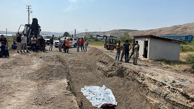 Göçük altında kalan işçi hayatını kaybetti