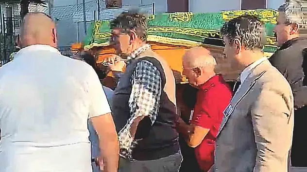 Görev Yaptığı Okula Bu Kez Tabut İçerisinde Getirildi