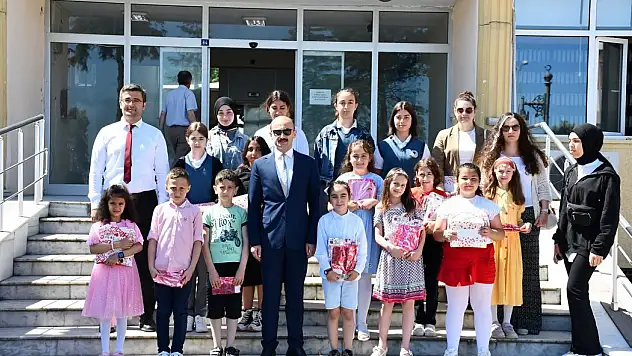 Gümüş balıklar ödüllerini aldı