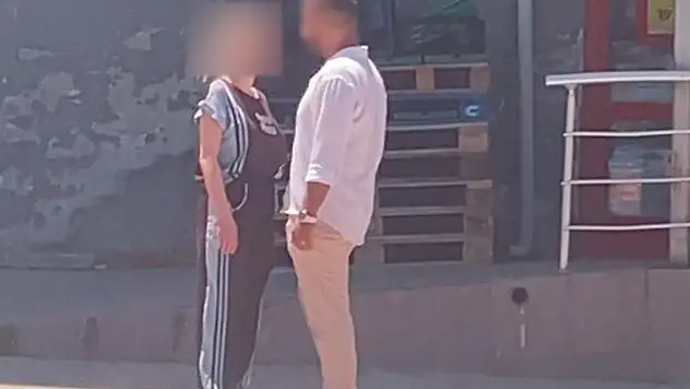 Zorla Araca Bindirmeye Çalıştı
