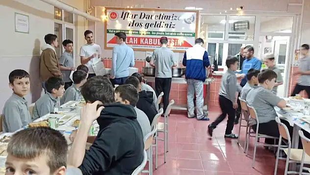Gürbüzler Kur'an Kursunda Bir Araya Geldiler