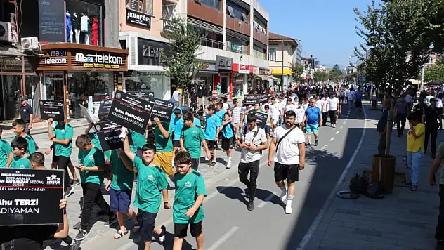 Güreşçiler Düzce'de mindere çıktı