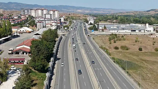 Hafızlık icazetlerini alan öğrenciler için konvoy düzenlendi