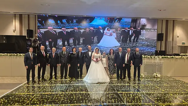 Halil Alperen İle Alanur Evlendi