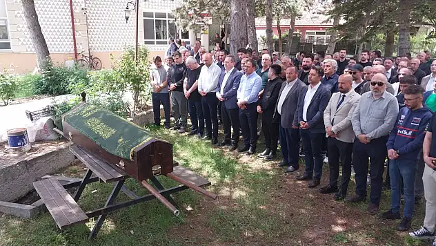 Halil Davut Defnedildi