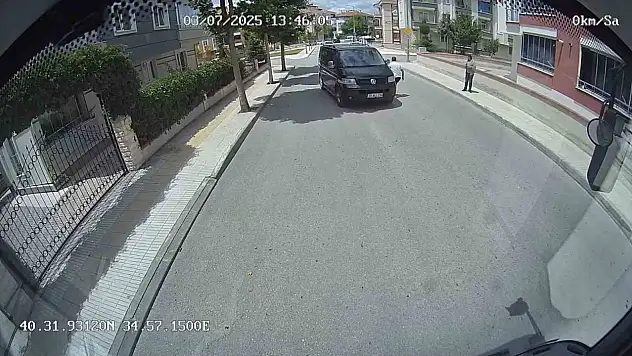 Halk Otobüsü Şoförünün Dikkati Kazayı Önledi