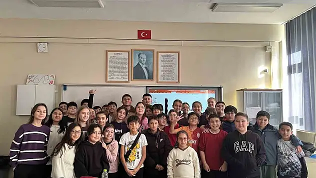 Halkla İlişkiler Öğrencilerinden Örnek Başarı