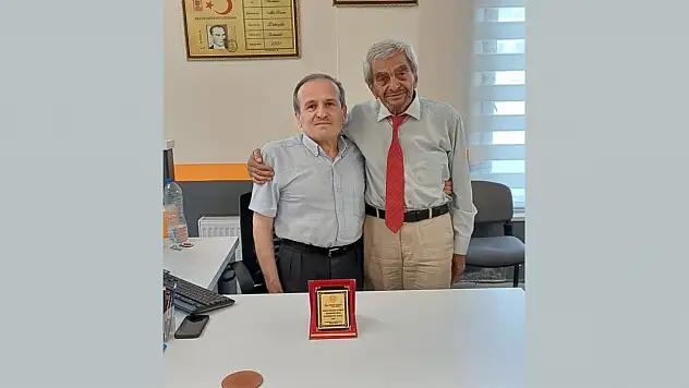 Hanönü Nüfus Müdürü Keskin'e Plaket