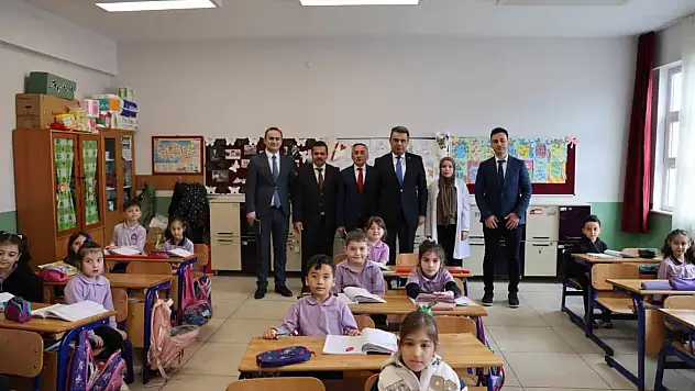 Hasan Gümüş, Cide'de Okulları Ziyaret Etti