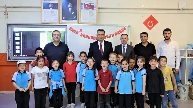 Hasan Gümüş, Doğanyurt İlkokulu Öğrencileriyle Buluştu