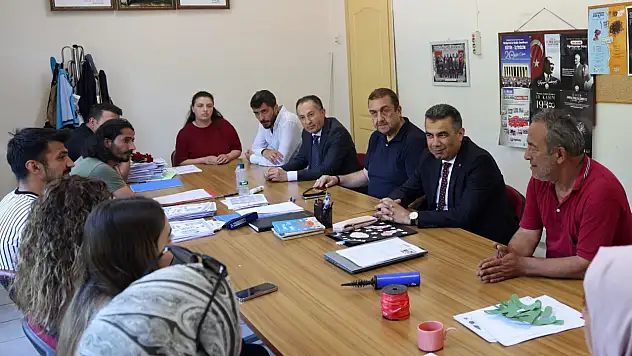 Hasan Gümüş, Doğanyurt İlkokulu Öğretmenleriyle Bir Araya Geldi
