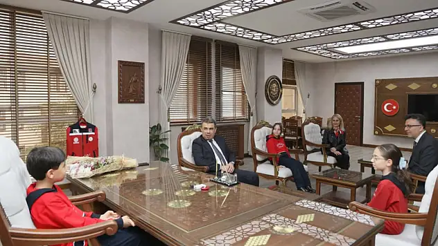 Hasan Gümüş, Makam Koltuğunu Devretti