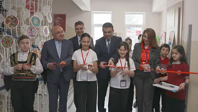 Hasan Gümüş, TÜBİTAK 4006 Bilim Fuarına Katıldı