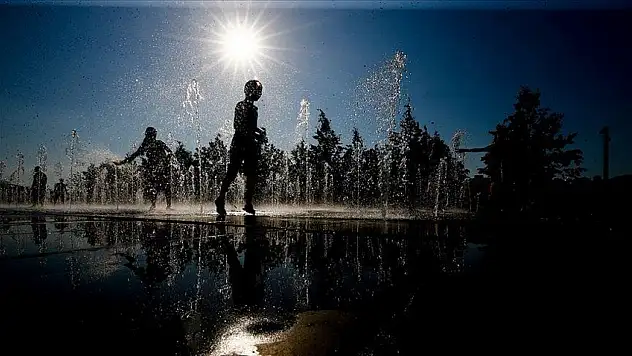 Hava Sıcaklıkları 24 İlde 40 Dereceyi Aştı