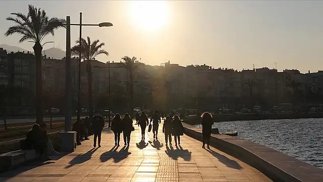 Hava Sıcaklıkları Mevsim Normallerinin Üzerinde Seyredecek