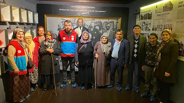 'Hayat, Her Anı Yaşamaya Değer' Projesiyle Yaşlılara Vefa Örneği