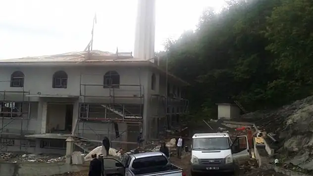 Hayırsever iş adamından köyüne 1 milyonluk cami