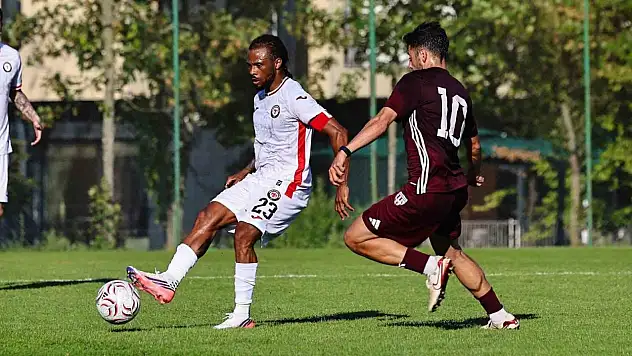 Hazırlık maçı: Çorum FK: 0 - Bandırmaspor: 0