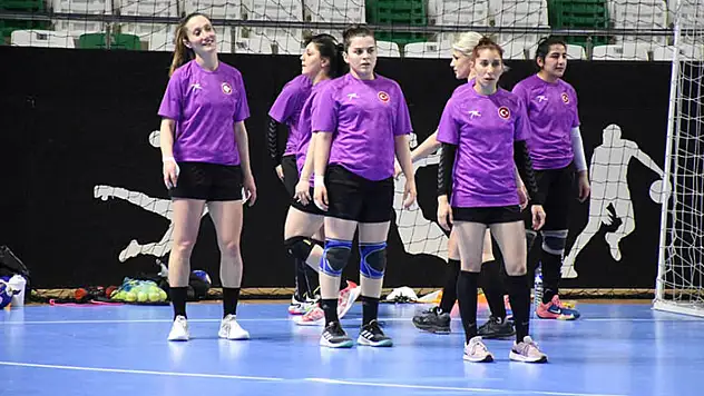 Hentbol Milli takımı Giresun'da hazırlıklarını sürdürüyor
