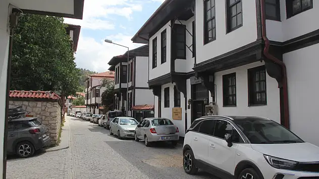 Hepkebirler Trafik Yüküyle Boğuşuyor