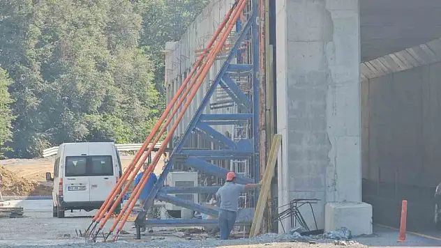Heyelanın Ardından 'Koruma Tüneli' Çalışmaları Hız Kazandı