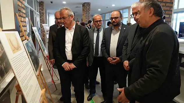 Hicaz Demiryolu'nun Tarihine Fotoğraflar Ve Belgelerle