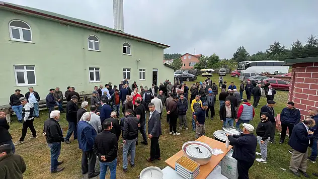 Hıdırellez Coşkusu Sarıhacı Yaylası'nda Yaşandı