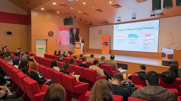 Hitit Öğrenci Kongresi'nde 215 Bildiri Sunuldu