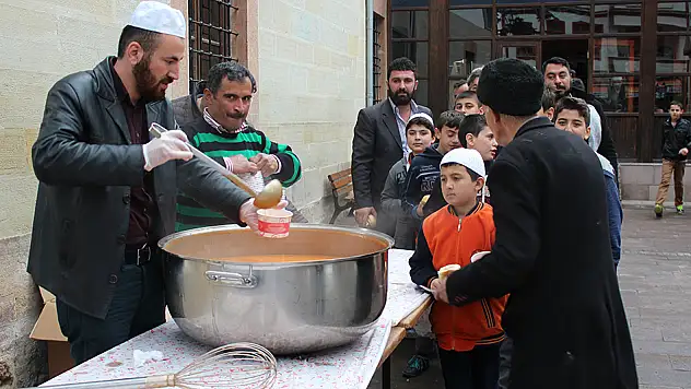 Hız kesmeden ikrama devam