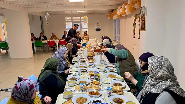 Huzurevi Sakinleri İftar Sofrasında Buluştu