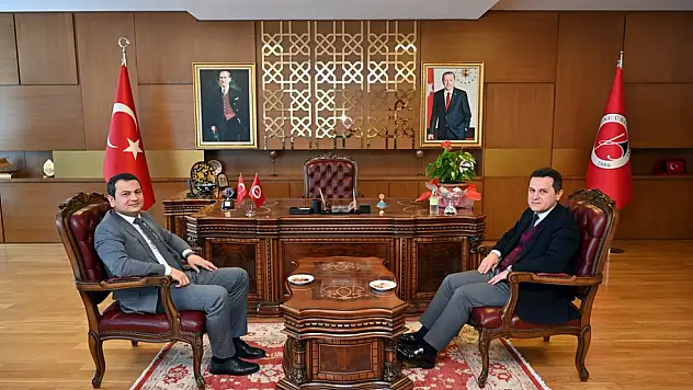 İbrahim Hatipoğlu'ndan Rektör Topal'a Ziyaret