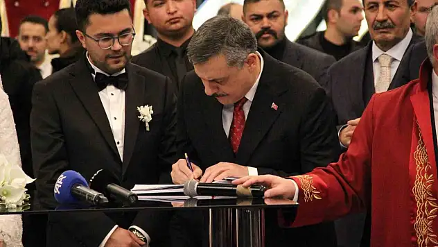 İçişleri Bakanı Mustafa Çiftçi, Çorum'da Nikah Şahidi Oldu