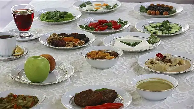 İftar İçin Çeşitli Seçenekler Hazırlandı