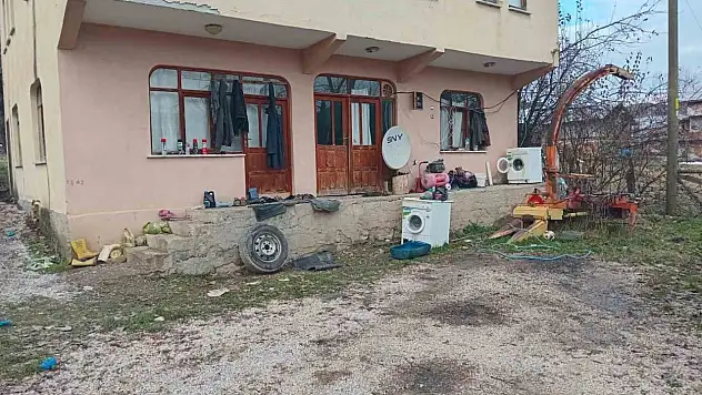 İki Arkadaş Arasında Çıkan Kavgada Kan Aktı